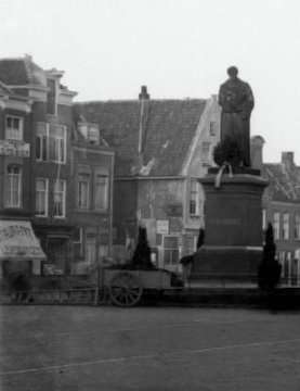 Markt, Delft (detail)